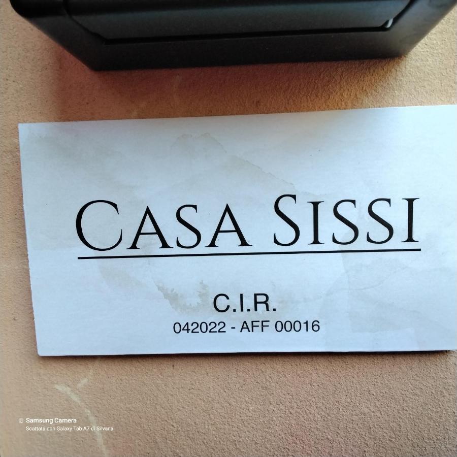 Hotel Casa Sissi Loreto Esterno foto